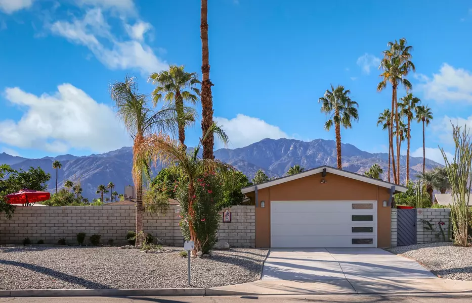 1955 S Broadmoor DR, Palm Springs, CA 92264