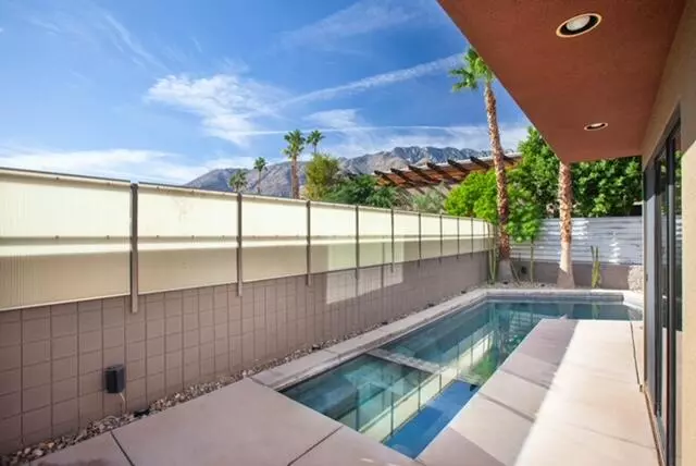 353 Cheryl DR, Palm Springs, CA 92262