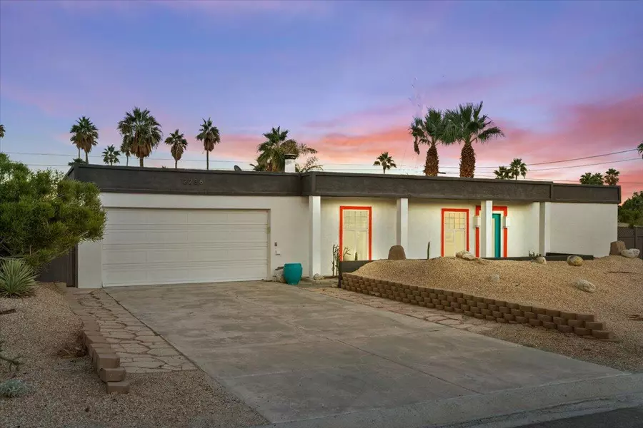 2236 N Victoria RD, Palm Springs, CA 92262