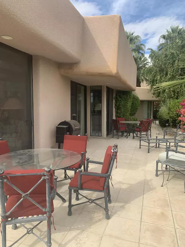 La Quinta, CA 92253,77035 Avenida Fernando