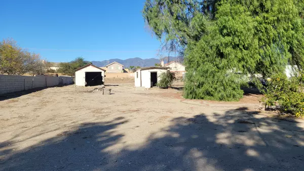 Rialto, CA 92377,1724 W Persimmon ST