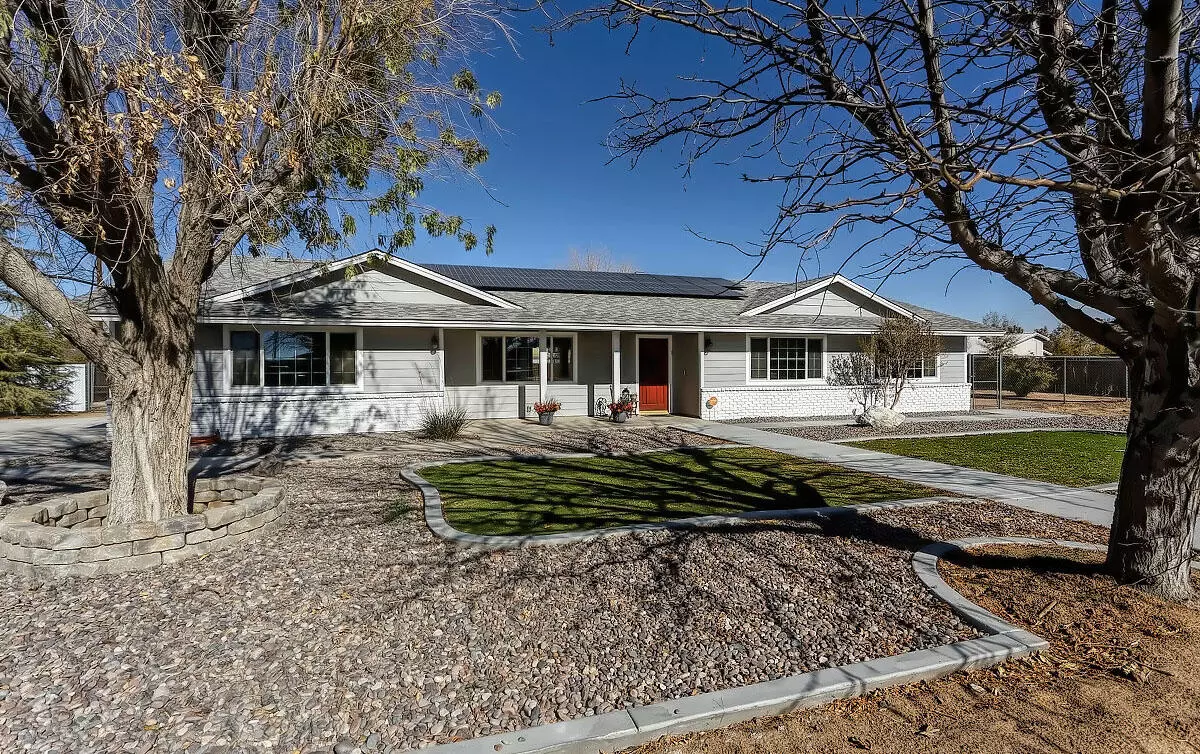 Apple Valley, CA 92307,20140 Sahale RD