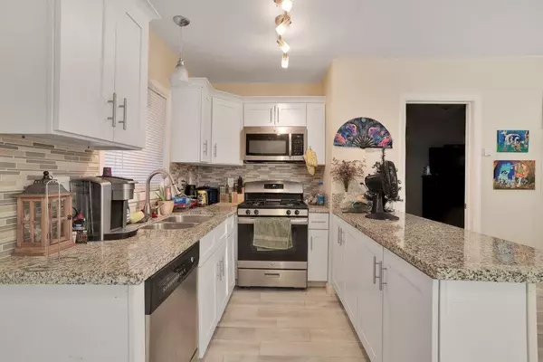 29 Palms, CA 92277,73392 El Paseo Dr DR