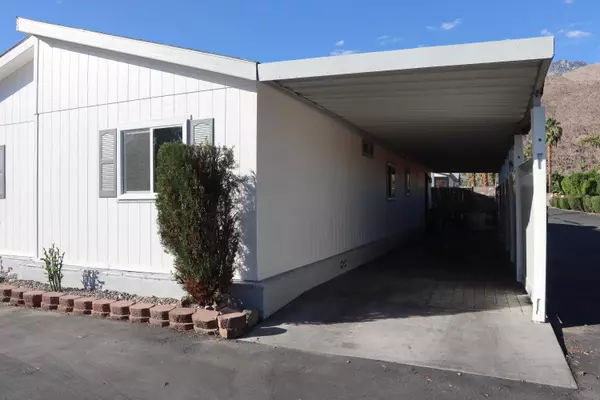 Palm Springs, CA 92264,301 Kona LN