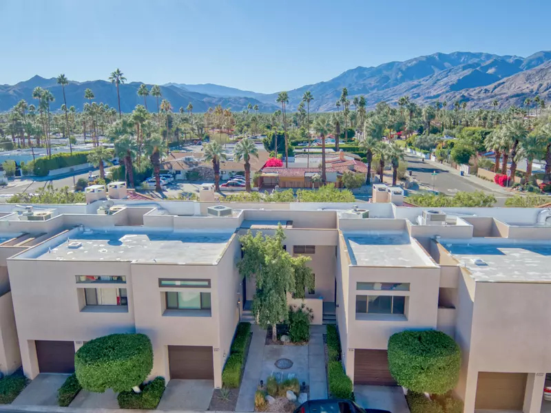 867 Village SQ S, Palm Springs, CA 92262