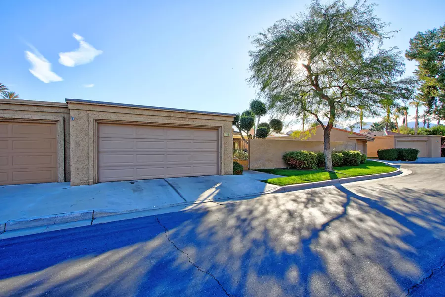 44705 Monaco CIR, Palm Desert, CA 92260