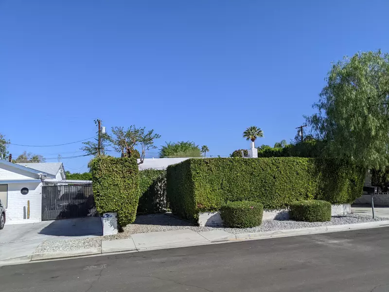 1328 E Camino Primrose, Palm Springs, CA 92264