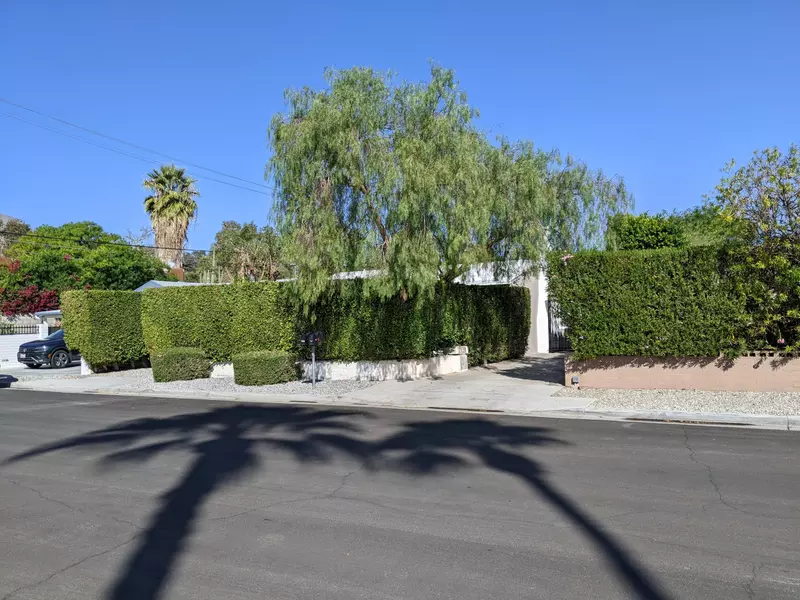 1328 E Camino Primrose, Palm Springs, CA 92264