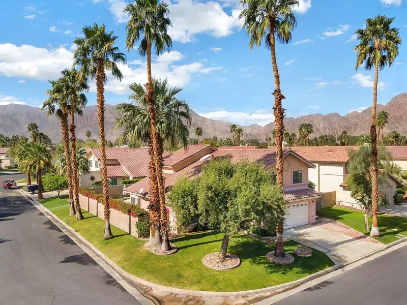 49275 Via Bolero, La Quinta, CA 92253