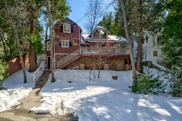 Lake Arrowhead, CA 92352,327 Sunset DR