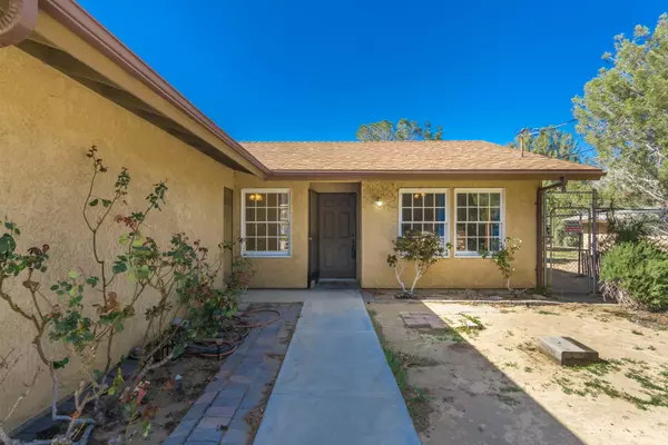 49432 Canyon House RD, Morongo Valley, CA 92256