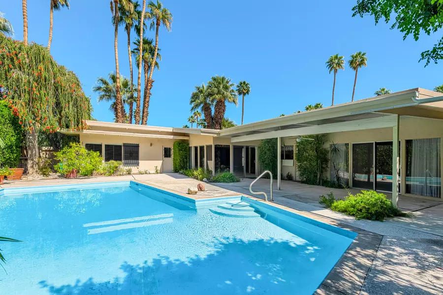 1333 E Deepwell RD, Palm Springs, CA 92264