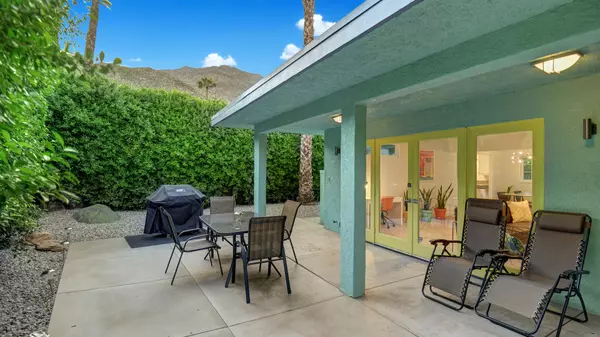 Palm Springs, CA 92264,211 E Avenida Olancha