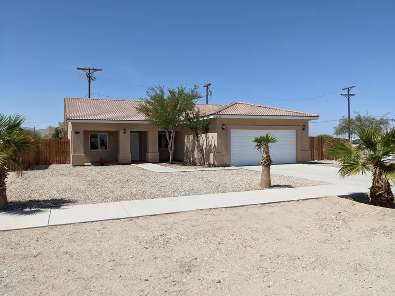 2793 Stardust AVE, Thermal, CA 92274