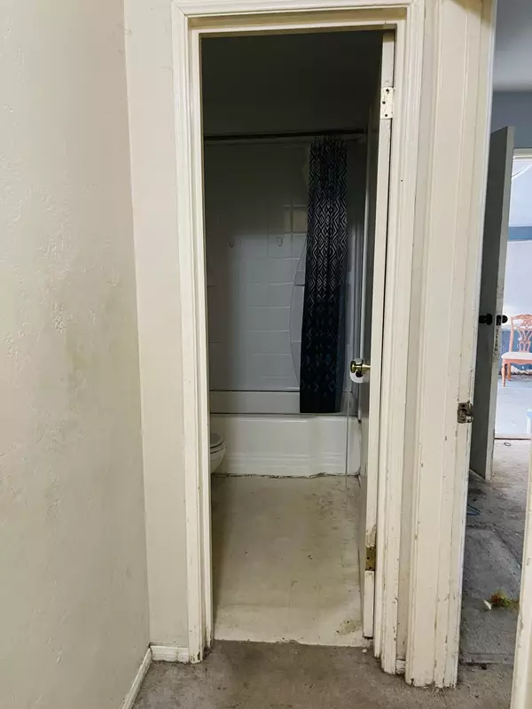 San Bernardino, CA 92411,1525 W 20th ST