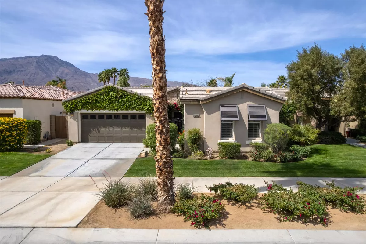 La Quinta, CA 92253,60305 Desert Rose DR