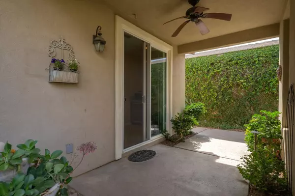 La Quinta, CA 92253,60305 Desert Rose DR