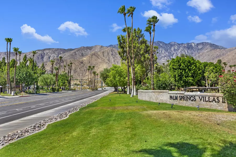 2800 N Los Felices CIR E #213, Palm Springs, CA 92262