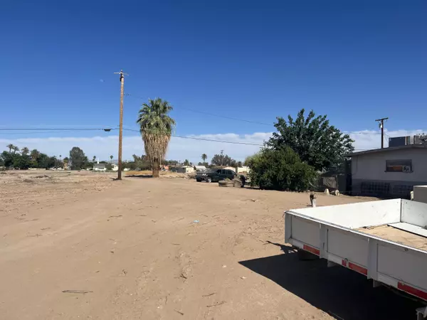 Blythe, CA 92225,3 N Carlton AVE