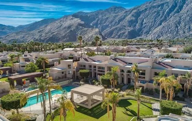 439 Village Square W, Palm Springs, CA 92262