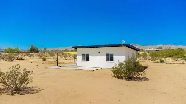 2250 Delgada AVE, Landers, CA 92285