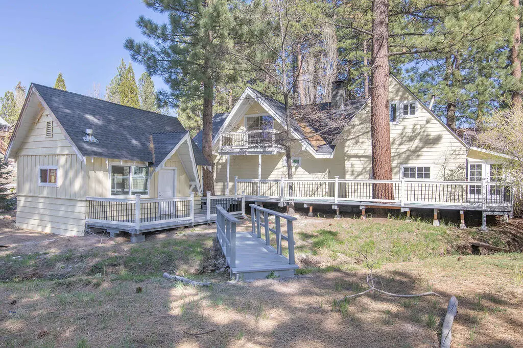 Big Bear Lake, CA 92315,816 Jaybird LN