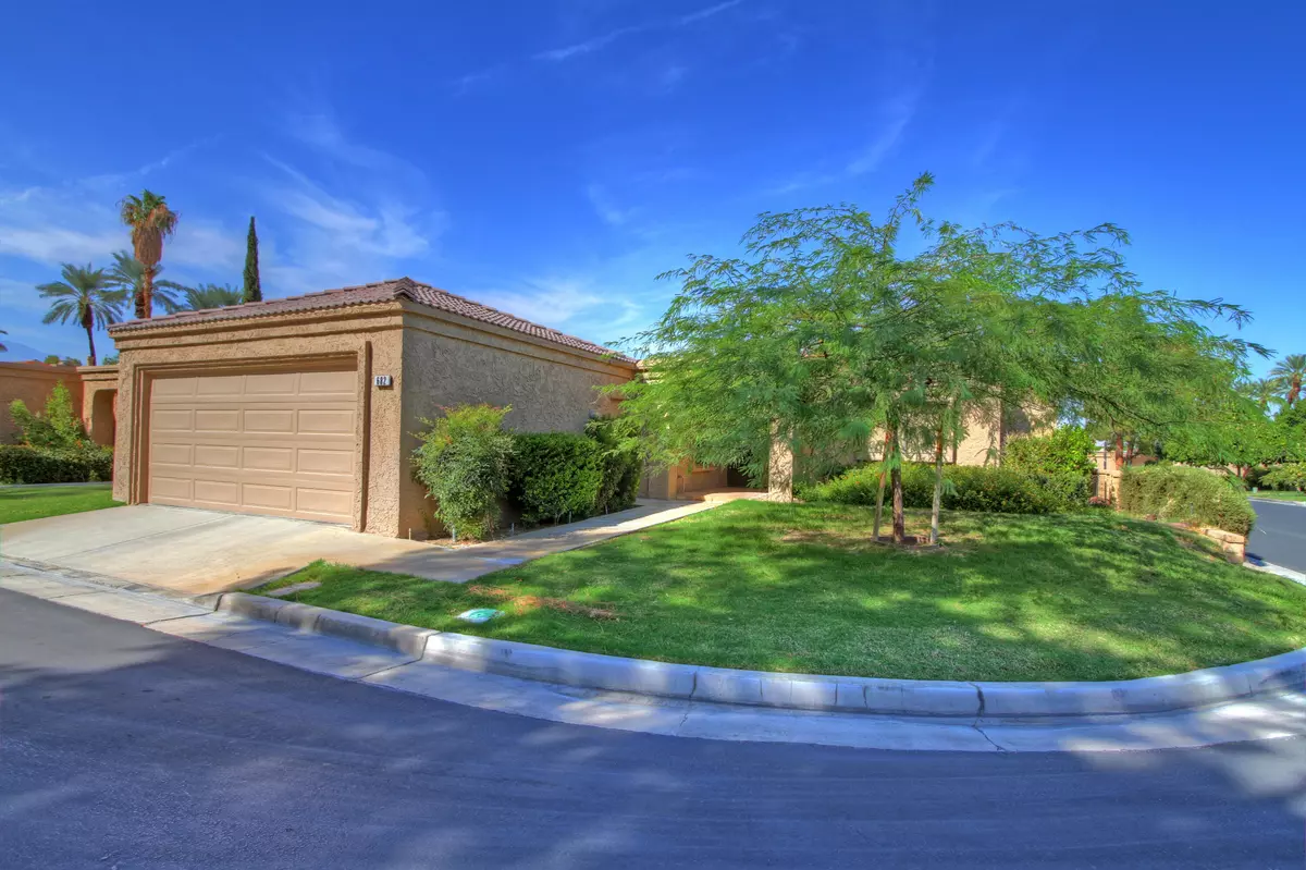 Palm Desert, CA 92260,44682 Monaco CIR