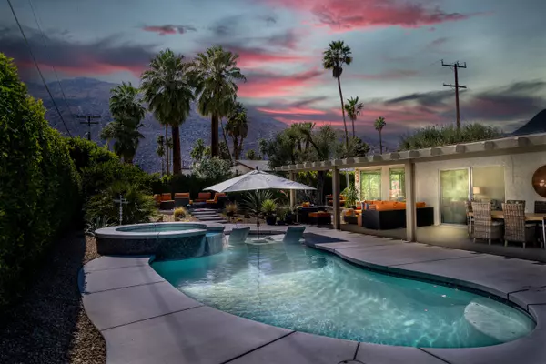 925 E Sunny Dunes RD, Palm Springs, CA 92264