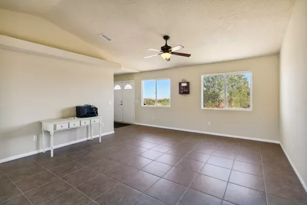 Pinon Hills, CA 92372,381 Calaveras RD