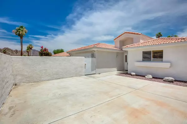 La Quinta, CA 92253,51920 Avenida Alvarado