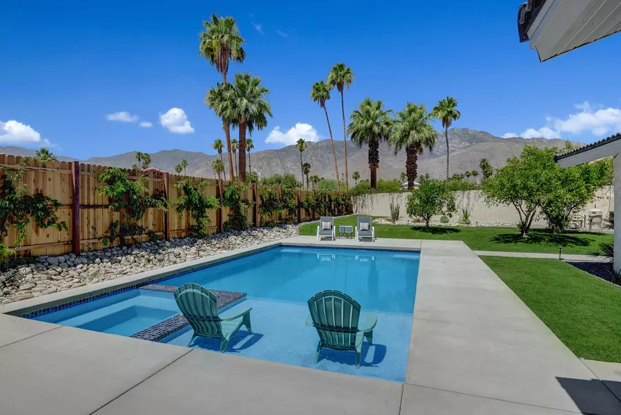 3529 Las Pampas WAY, Palm Springs, CA 92264