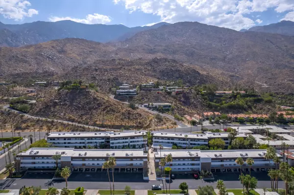 Palm Springs, CA 92264,2396 S Palm Canyon DR #31