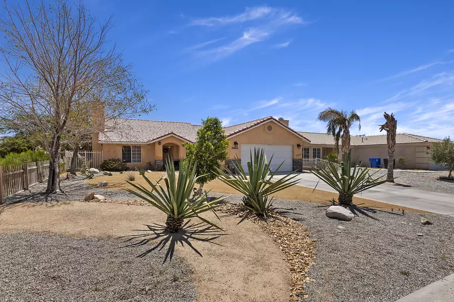 13800 El Rio LN, Desert Hot Springs, CA 92240