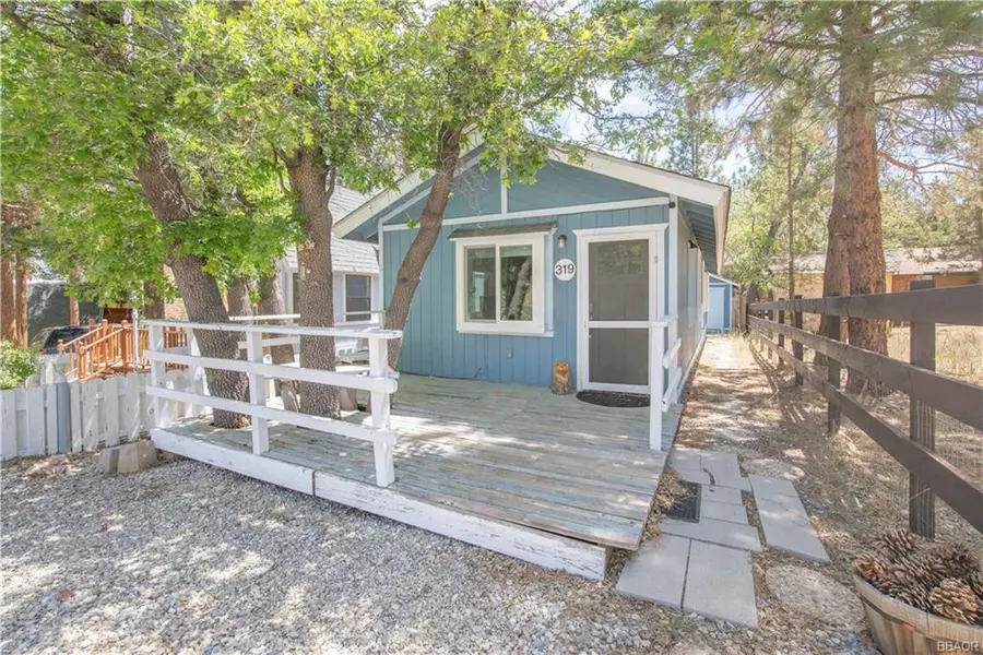 319 Santa Barbara AVE, Sugarloaf, CA 92386