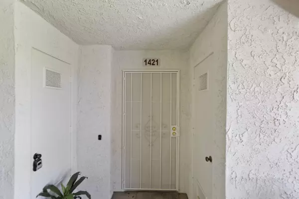 Palm Springs, CA 92262,1925 N Via Miraleste #1421