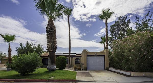 3290 N Sandspring DR, Palm Springs, CA 92262