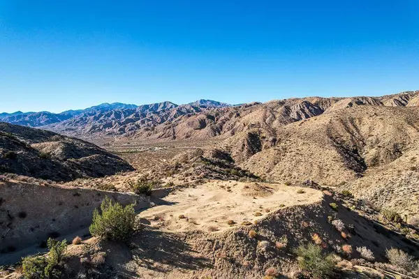 Morongo Valley, CA 92256,53980 Free Gold DR