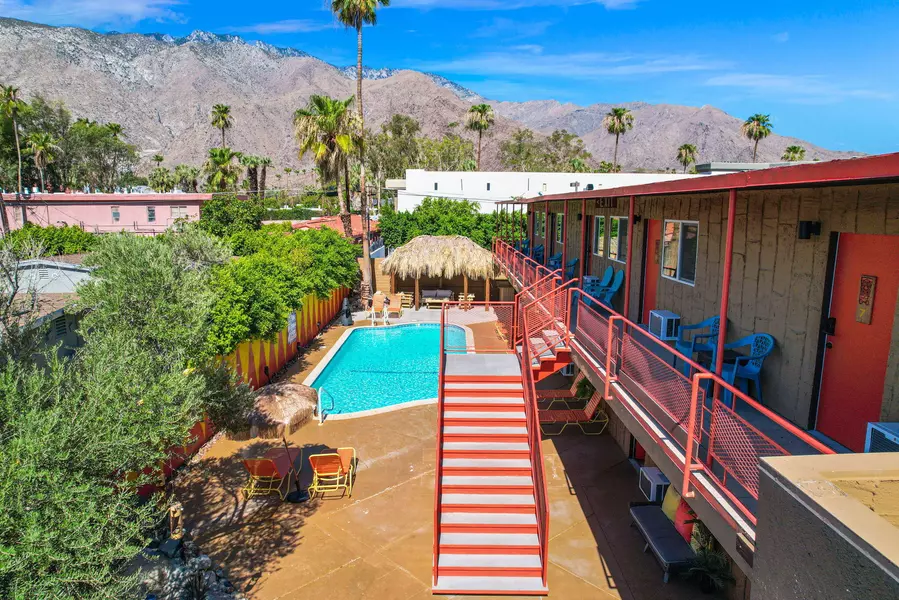 1333 N Indian Canyon DR, Palm Springs, CA 92262