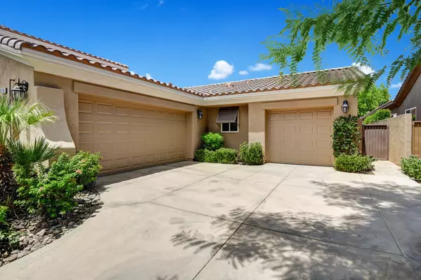 La Quinta, CA 92253,81260 Golf View DR