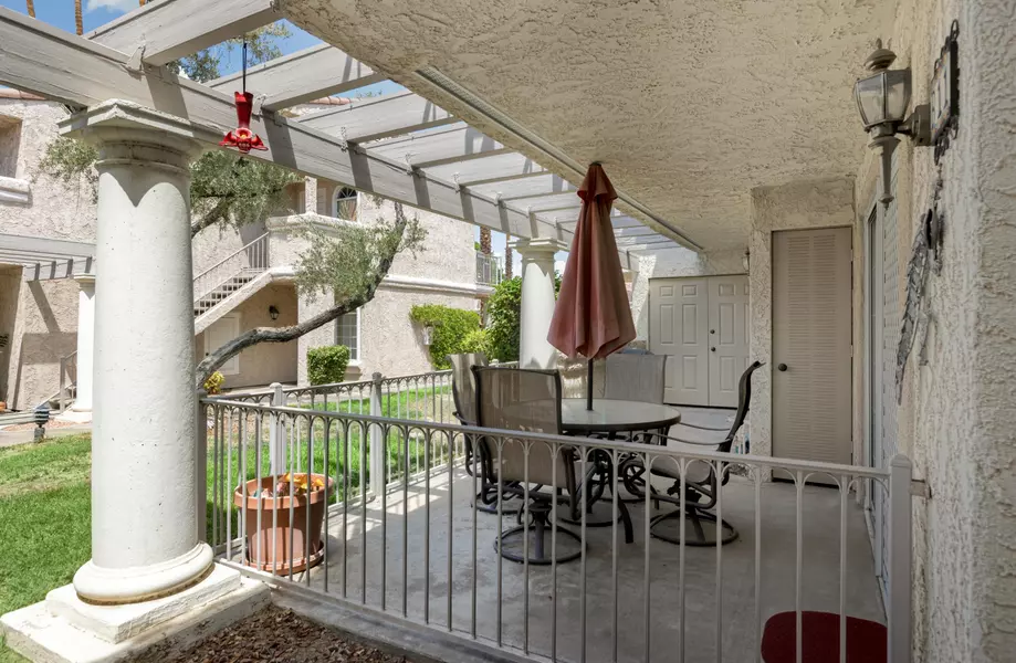 505 S Farrell DR #B11, Palm Springs, CA 92264