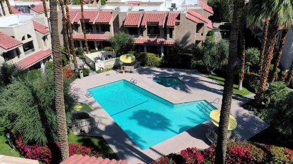 2700 Lawrence Crossley RD #32, Palm Springs, CA 92264