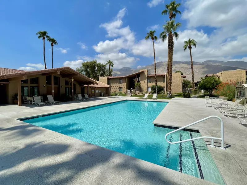 1050 E Ramon RD #5, Palm Springs, CA 92264