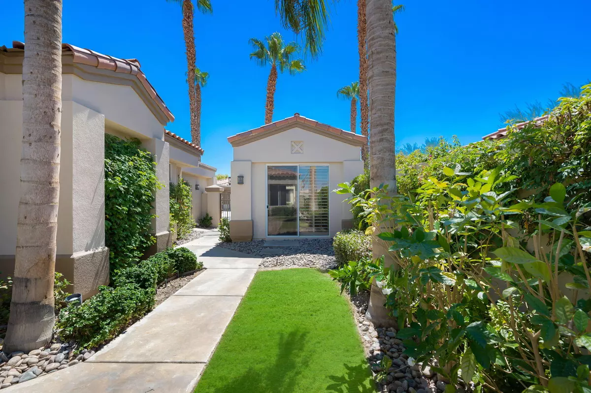 Palm Desert, CA 92211,349 White Horse TRL