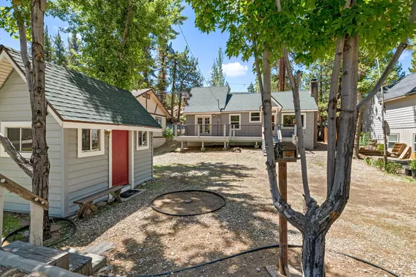 39294 Lark RD, Big Bear Lake, CA 92315