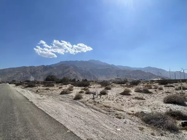 2 Wilson RD, Palm Springs, CA 92258