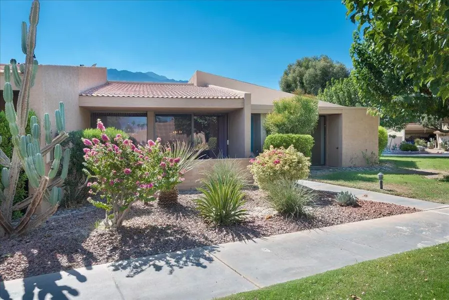 2593 N Whitewater Club DR #A, Palm Springs, CA 92262