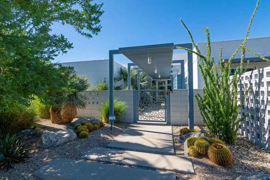 785 E Bogert TRL, Palm Springs, CA 92264