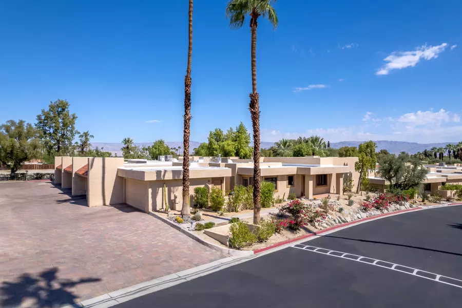 47714 Date Palm CT, Palm Desert, CA 92260