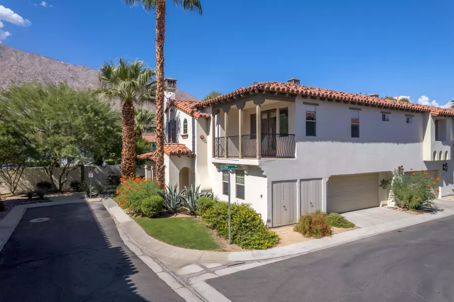 501 Acorn WAY #9, Palm Springs, CA 92262