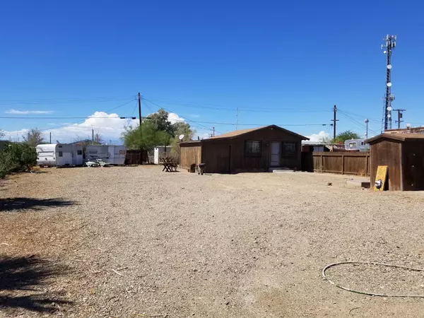 Bombay Beach, CA 92257,9583 Avenue C